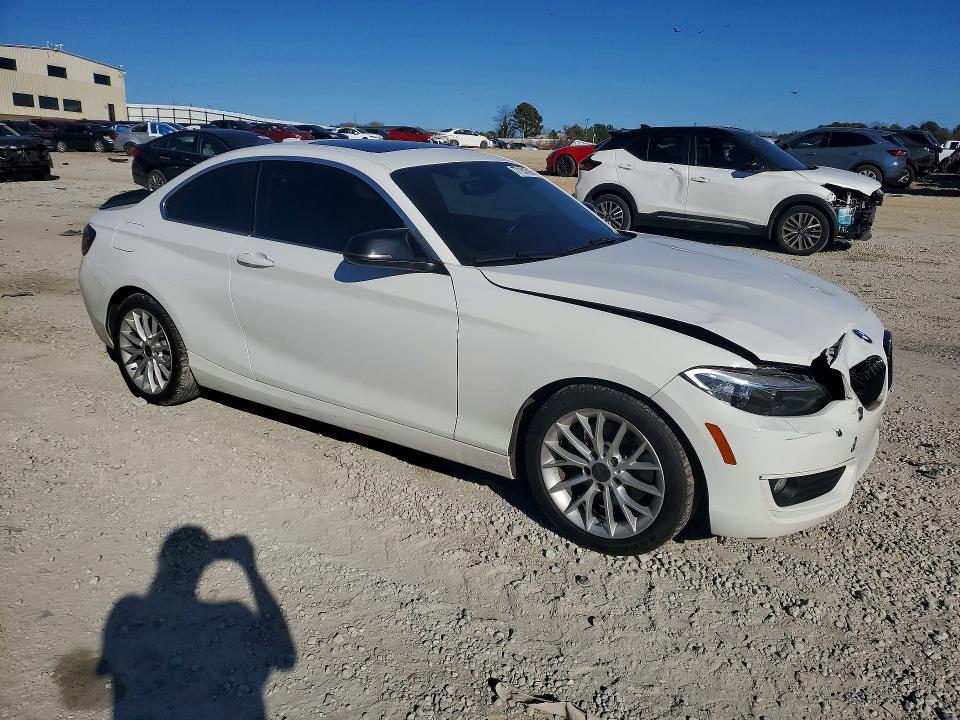 77151705 :رقم المزاد ، WBA1F5C54EVW97977 vin ، 2014 Bmw 228 مزاد بيع