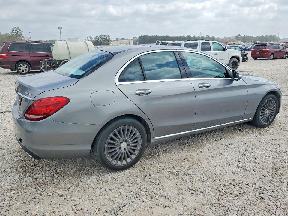 Продажа на аукционе авто 2015 Mercedes-benz C, vin: 55SWF4KB0FU015797, номер лота: 79193405