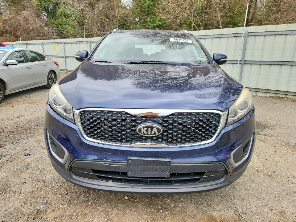 76049195 :رقم المزاد ، 5XYPG4A50HG190786 vin ، 2017 Kia Sorento مزاد بيع