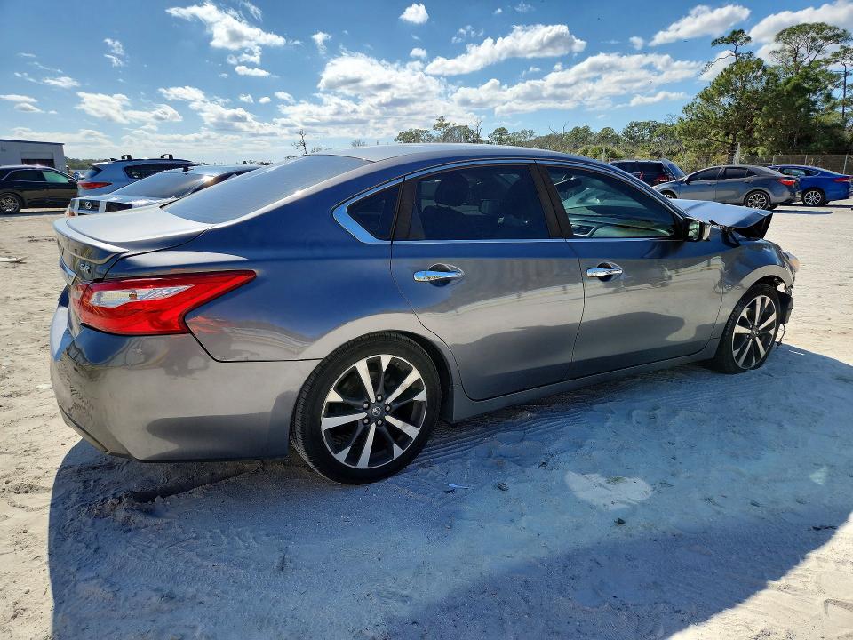 2016 Nissan Altima მანქანა იყიდება აუქციონზე, vin: 1N4AL3AP5GN322936, აუქციონის ნომერი: 76015735