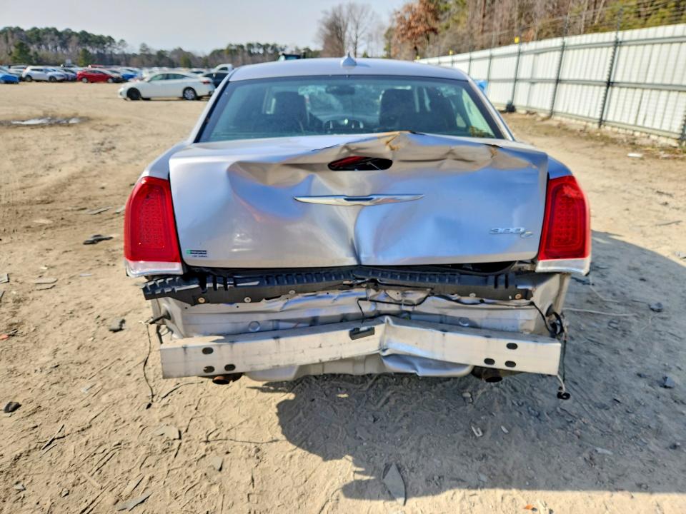 Продажа на аукционе авто 2016 Chrysler 300c, vin: 2C3CCAEG6GH248179, номер лота: 75858395