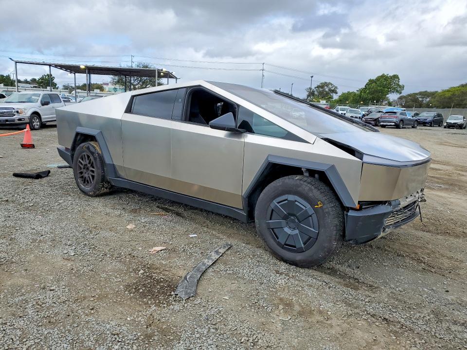 Продажа на аукционе авто 2025 Tesla Cybertruck, vin: 7G2CEHED7SA066780, номер лота: 78118785