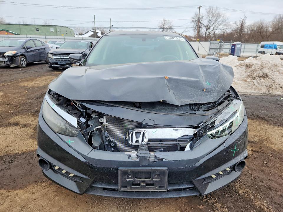 Продаж на аукціоні авто 2018 Honda Civic, vin: 2HGFC2F5XJH548263, номер лоту: 76823535