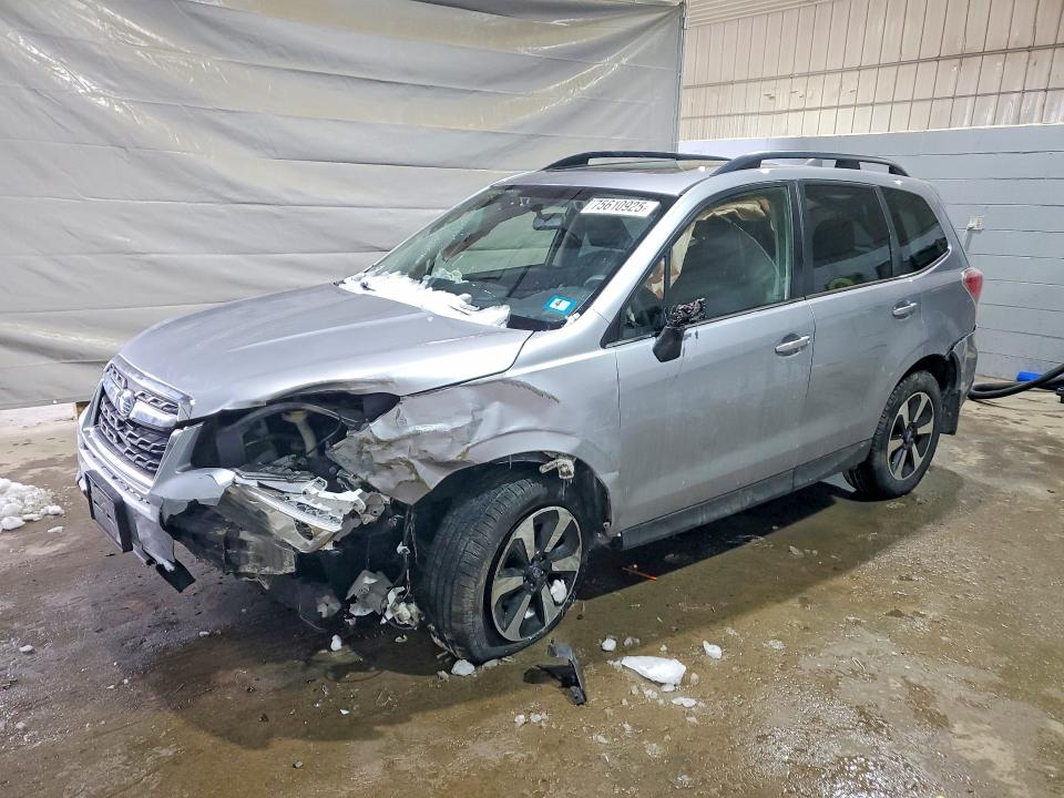 Продажа на аукционе авто 2018 Subaru Forester, vin: JF2SJARC7JH402093, номер лота: 75610925