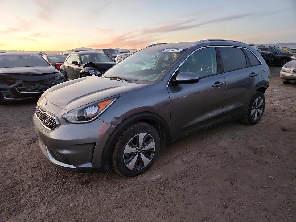 2017 Kia Niro Fe მანქანა იყიდება აუქციონზე, vin: KNDCB3LC4H5059811, აუქციონის ნომერი: 74198705
