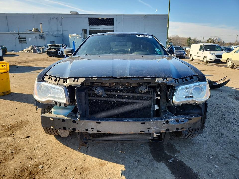 Продажа на аукционе авто 2013 Chrysler 300, vin: 2C3CCAAGXDH627042, номер лота: 76929265