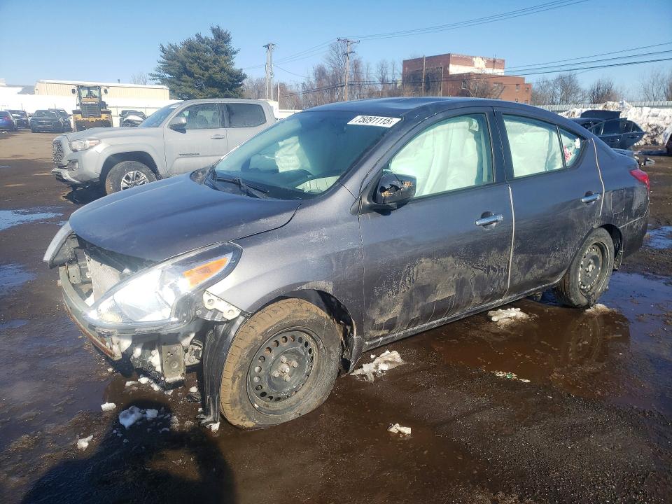 2017 Nissan Versa მანქანა იყიდება აუქციონზე, vin: 3N1CN7AP0HL855415, აუქციონის ნომერი: 75091115