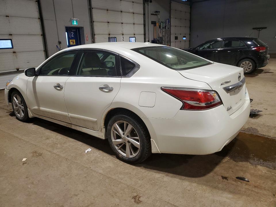 2015 Nissan Altima მანქანა იყიდება აუქციონზე, vin: 1N4AL3APXFN318637, აუქციონის ნომერი: 76668255