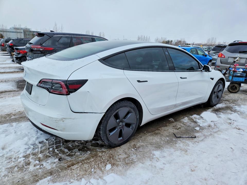 77724325 :رقم المزاد ، 5YJ3E1EA3NF349698 vin ، 2022 Tesla Model 3 مزاد بيع