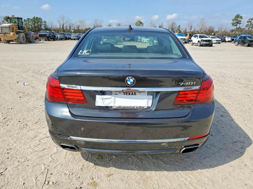 2015 Bmw 740 მანქანა იყიდება აუქციონზე, vin: WBAYA6C54FG273207, აუქციონის ნომერი: 76867815