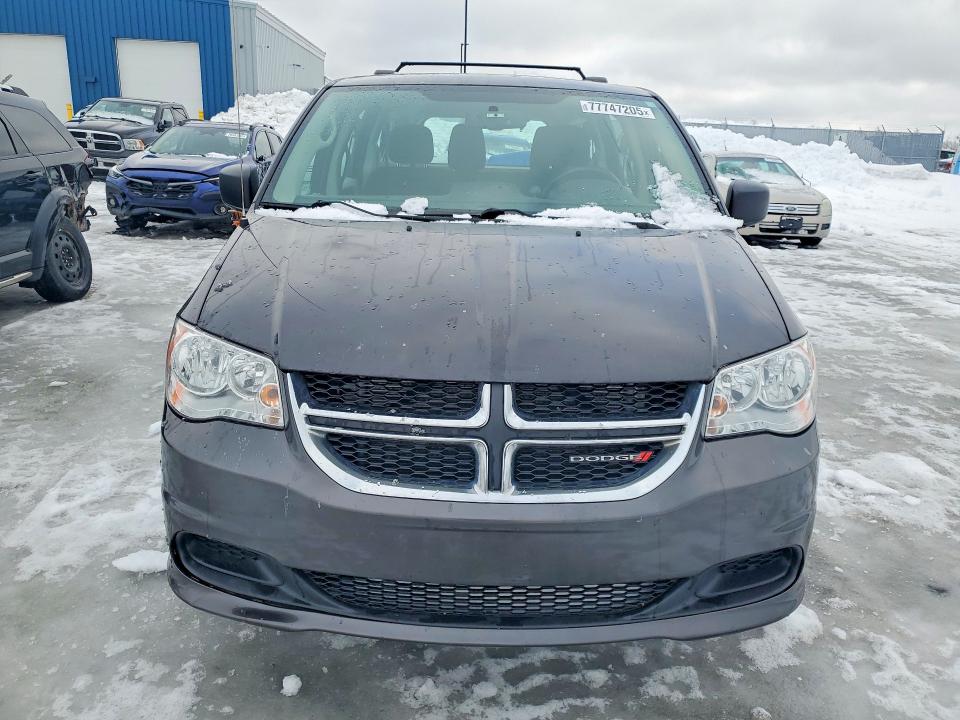 77747205 :رقم المزاد ، 2C4RDGBG4FR746805 vin ، 2015 Dodge Grand Caravan مزاد بيع