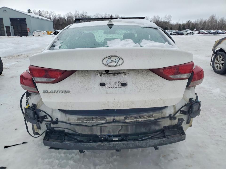 Продаж на аукціоні авто 2018 Hyundai Elantra, vin: KMHD84LF1JU581063, номер лоту: 77576145