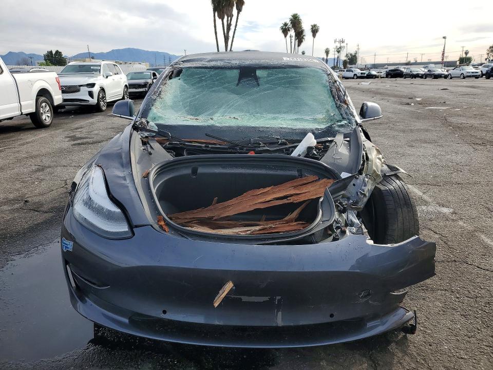 2020 Tesla Model 3 მანქანა იყიდება აუქციონზე, vin: 5YJ3E1EA1LF704915, აუქციონის ნომერი: 78319355