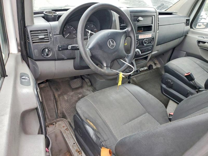76283125 :رقم المزاد ، WD3PE8CB4B5568263 vin ، 2011 Mercedes-benz Sprinter 2 مزاد بيع