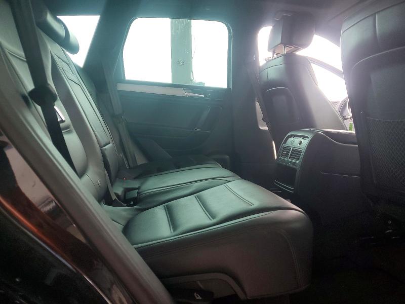 77184555 :رقم المزاد ، WVGRF7BP6HD004160 vin ، 2017 Volkswagen Touareg مزاد بيع
