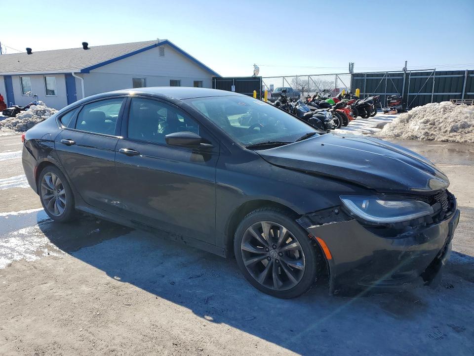 76444985 :رقم المزاد ، 1C3CCCBG7FN517733 vin ، 2015 Chrysler 200 مزاد بيع