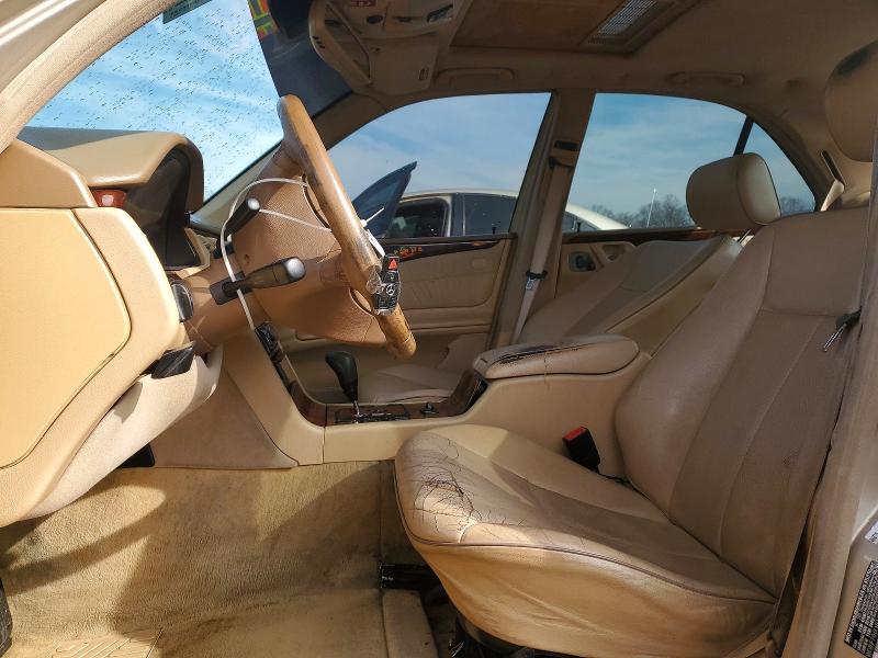 2001 Mercedes-benz E მანქანა იყიდება აუქციონზე, vin: WDBJF70JX1B187675, აუქციონის ნომერი: 78865585