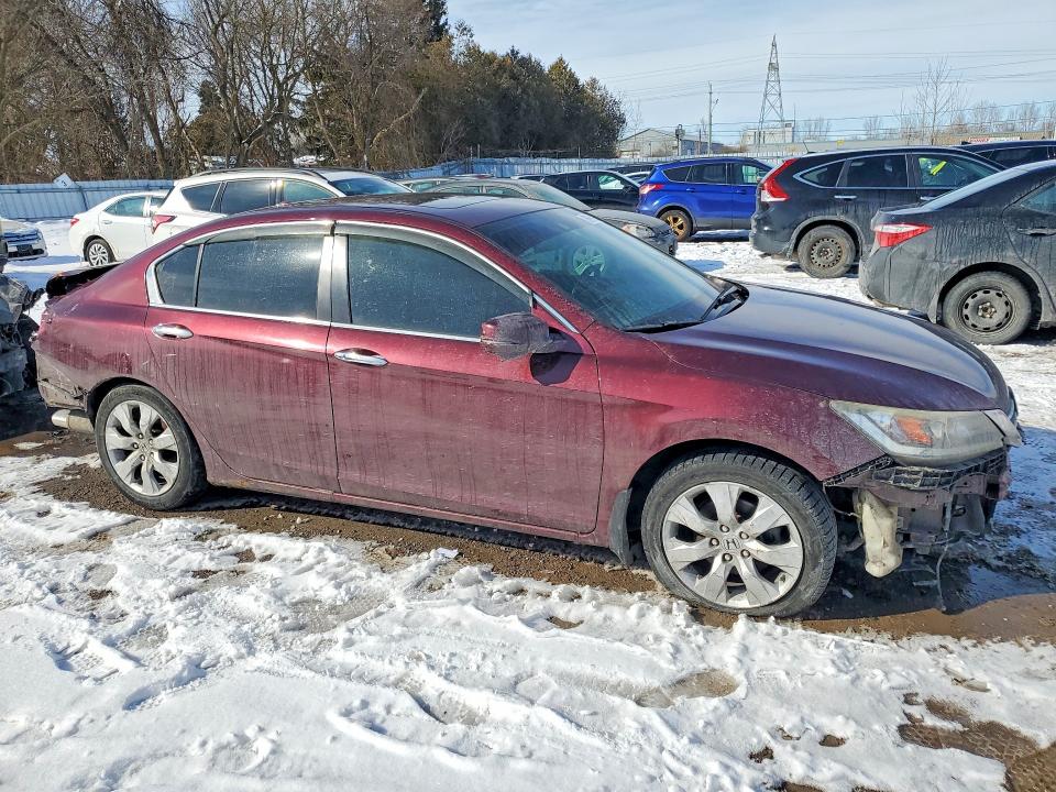 78692065 :رقم المزاد ، 1HGCR2F97FA810525 vin ، 2015 Honda Accord مزاد بيع