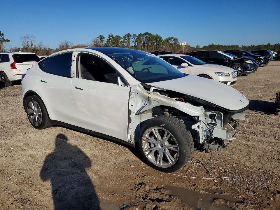 Продажа на аукционе авто 2021 Tesla Model Y, vin: 5YJYGDEE5MF065816, номер лота: 76232685