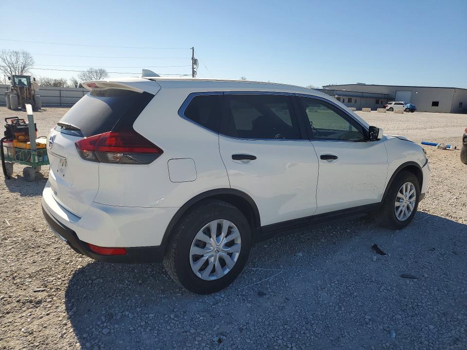 2017 Nissan Rogue მანქანა იყიდება აუქციონზე, vin: 5N1AT2MT0HC847103, აუქციონის ნომერი: 76642235