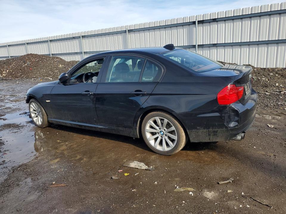 78542945 :رقم المزاد ، WBAPH7G50BNM56004 vin ، 2011 Bmw 328 مزاد بيع