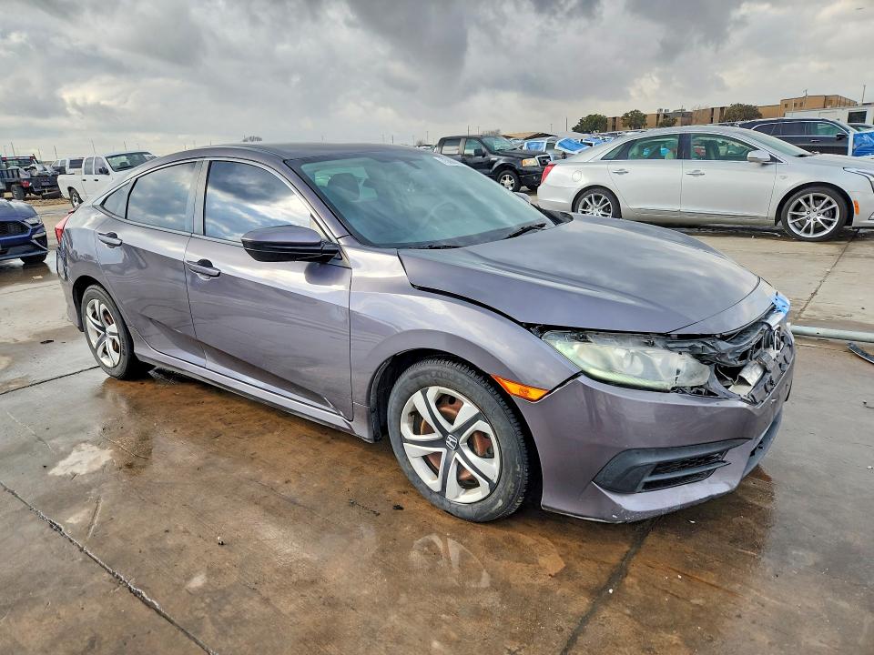 Продажа на аукционе авто 2018 Honda Civic, vin: 2HGFC2F51JH501753, номер лота: 75809315