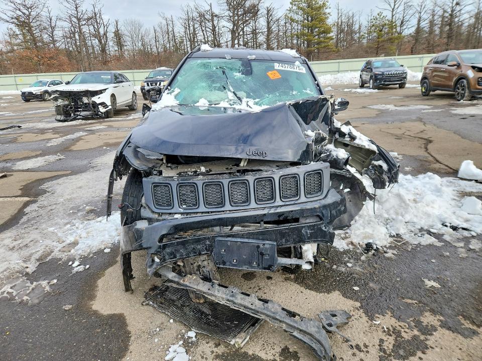 74578875 :رقم المزاد ، 3C4NJDBB8KT648636 vin ، 2019 Jeep Compass مزاد بيع