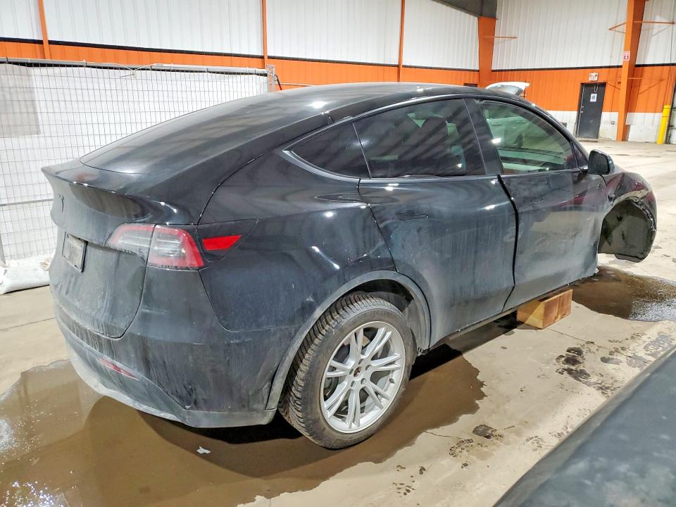 79246035 :رقم المزاد ، 7SAYGDEE0PF757151 vin ، 2023 Tesla Model Y مزاد بيع