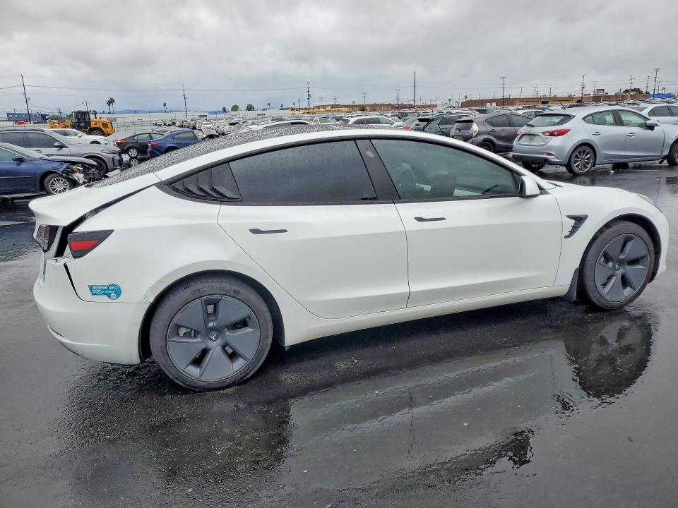 76367835 :رقم المزاد ، 5YJ3E1EAXPF470473 vin ، 2023 Tesla Model 3 مزاد بيع