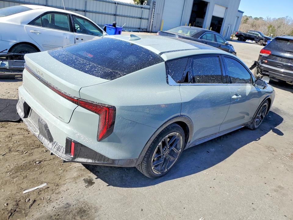 Продажа на аукционе авто 2025 Kia K4, vin: 3KPFW4DE9SE102557, номер лота: 75677575