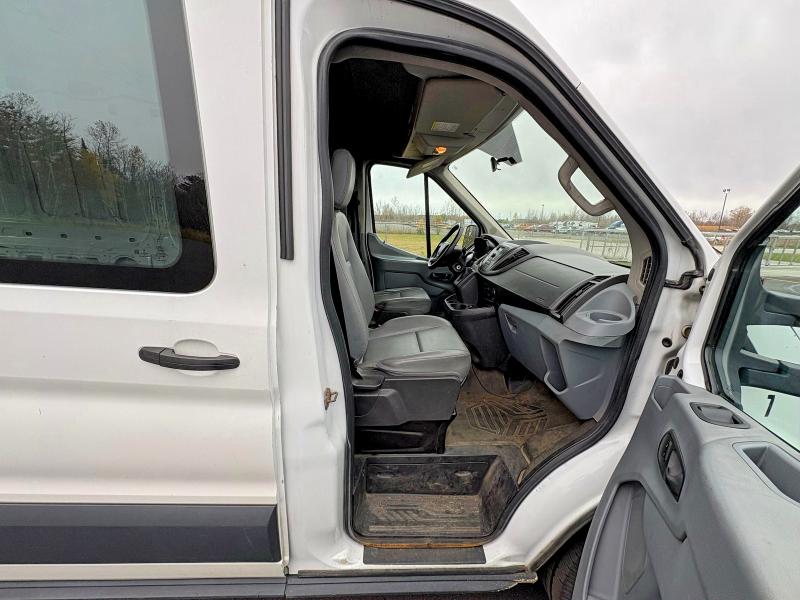 78370595 :رقم المزاد ، 1FTNR2CM3FKA00707 vin ، 2015 Ford Transit T- مزاد بيع