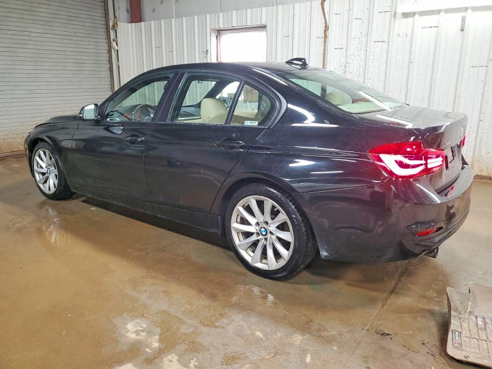 79043095 :رقم المزاد ، WBA8A3C50GK688781 vin ، 2016 Bmw 320 مزاد بيع