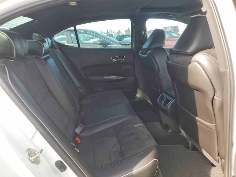Продажа на аукционе авто 2018 Acura Tlx, vin: 19UUB2F64JA001152, номер лота: 78092365