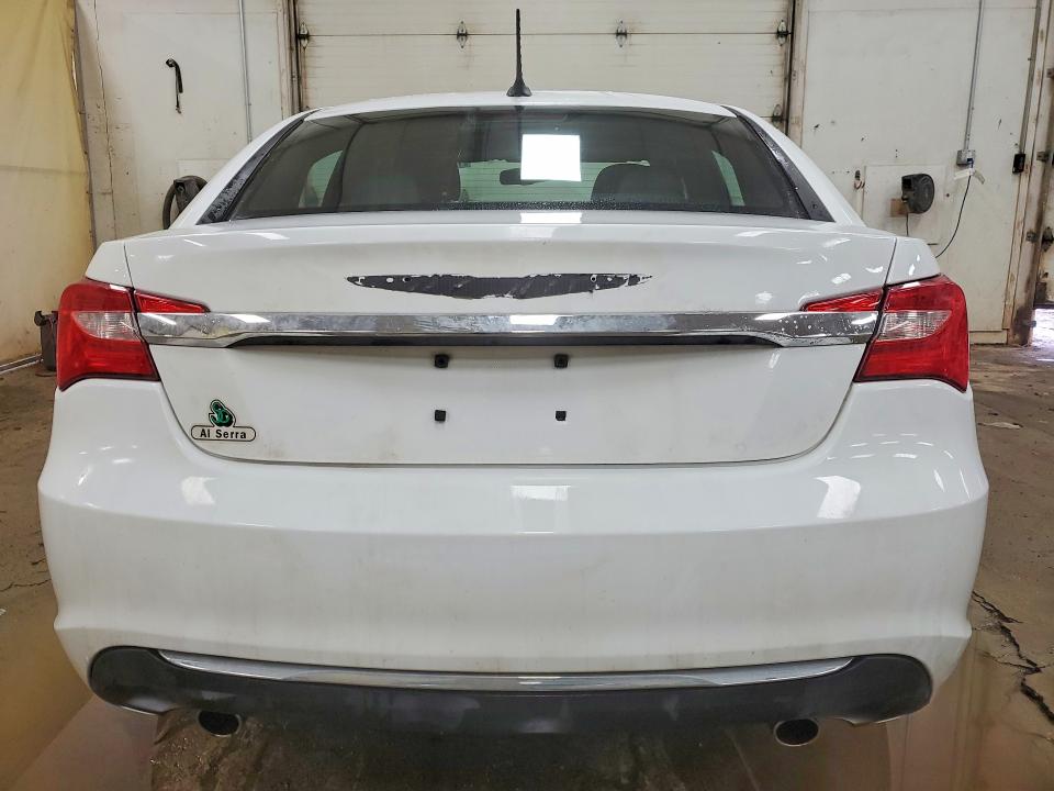 76818745 :رقم المزاد ، 1C3CCBCG5EN151990 vin ، 2014 Chrysler 200 مزاد بيع