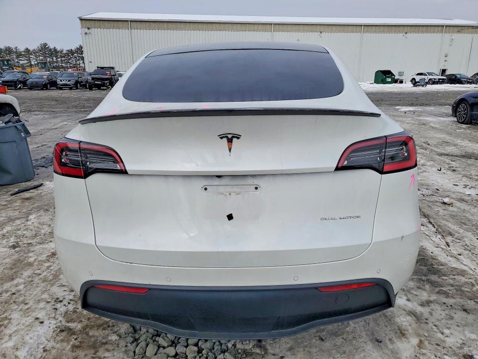 74834795 :رقم المزاد ، 5YJYGDEE0MF066467 vin ، 2021 Tesla Model Y مزاد بيع