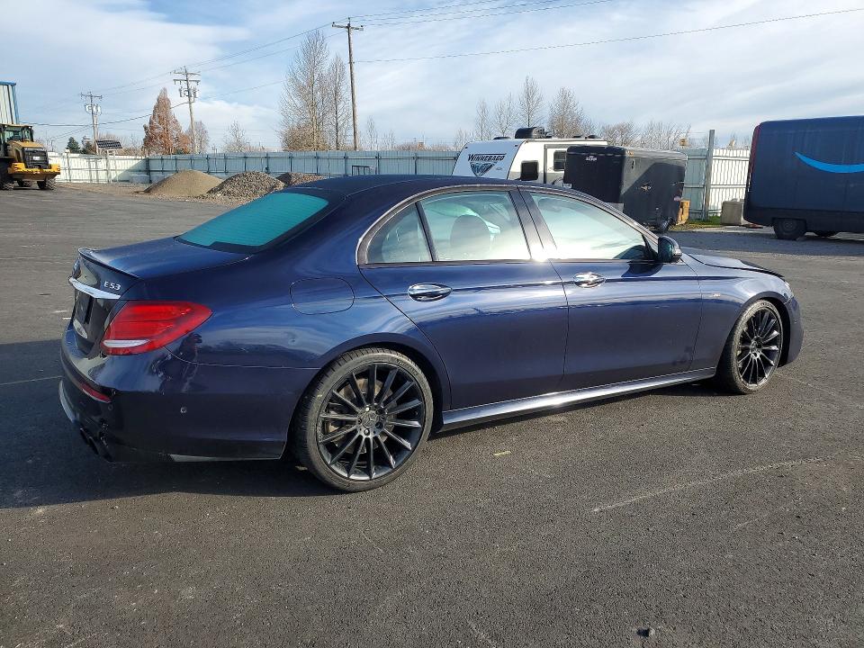 76951375 :رقم المزاد ، WDDZF6BB7KA588005 vin ، 2019 Mercedes-benz E مزاد بيع