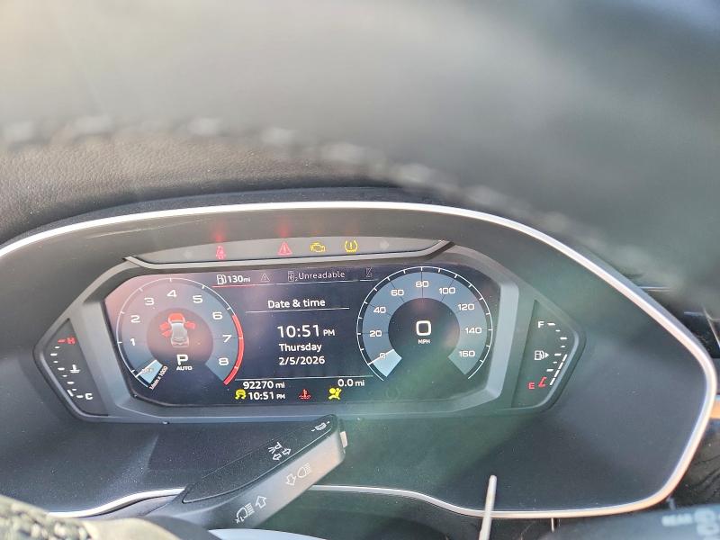 75977605 :رقم المزاد ، WA1BUCF3XM1083303 vin ، 2021 Audi Q3 مزاد بيع