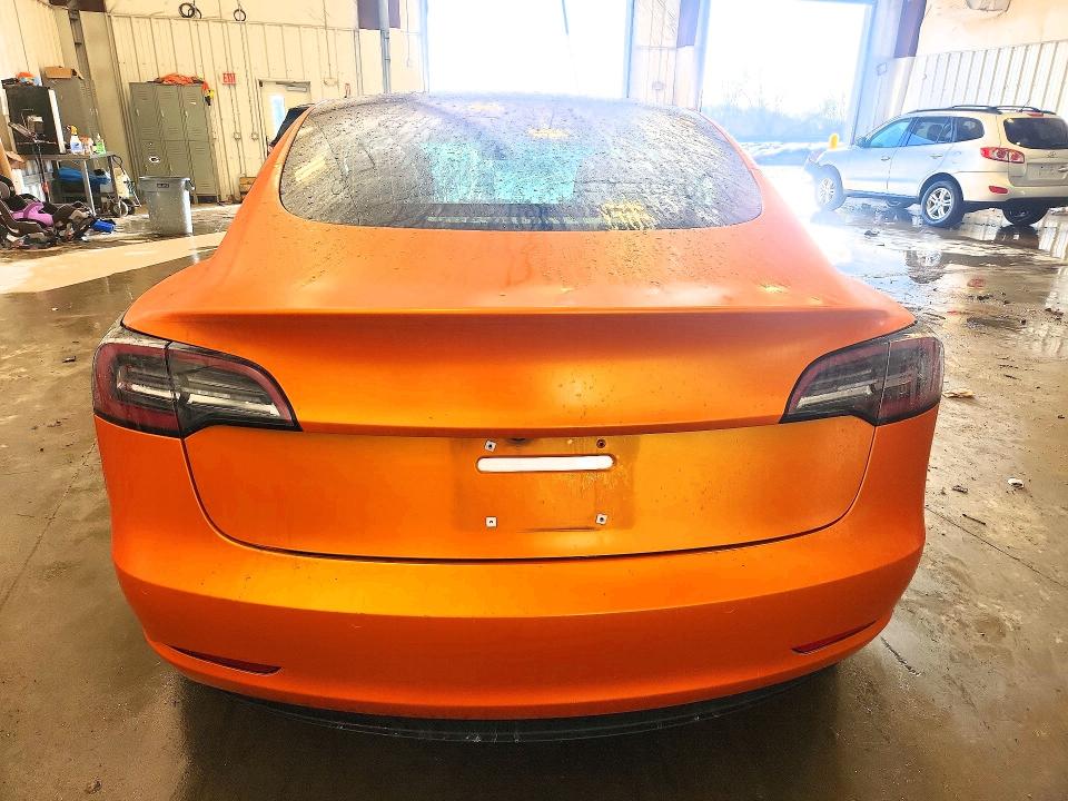 Продажа на аукционе авто 2018 Tesla Model 3, vin: 5YJ3E1EB2JF122456, номер лота: 77931175