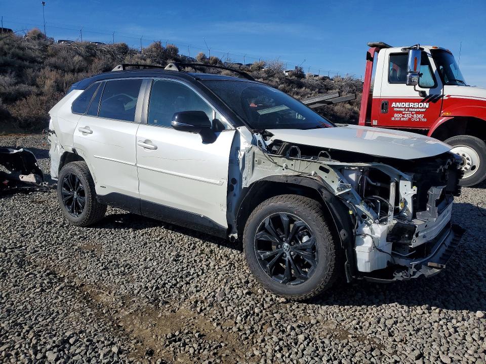 77613615 :رقم المزاد ، 4T3E6RFV5NU069748 vin ، 2022 Toyota Rav4 مزاد بيع