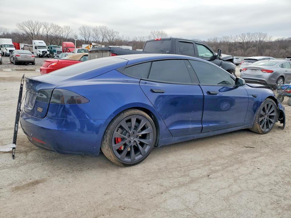2018 Tesla Model S მანქანა იყიდება აუქციონზე, vin: 5YJSA1E44JF300182, აუქციონის ნომერი: 77900655