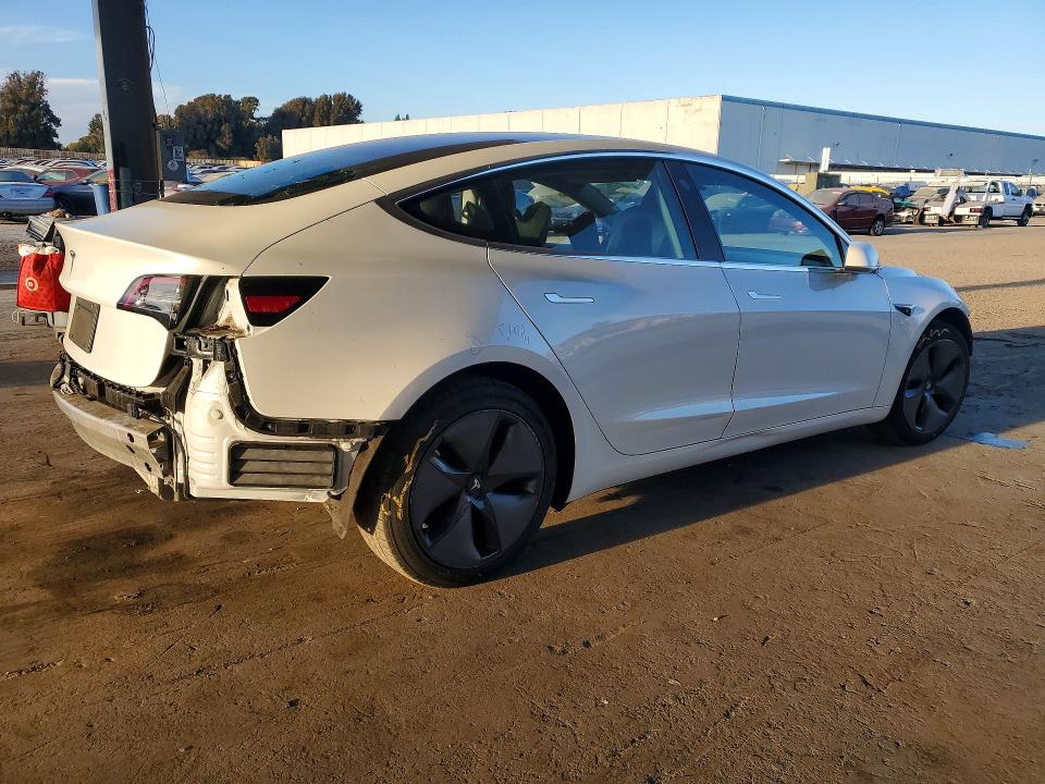 2020 Tesla Model 3 მანქანა იყიდება აუქციონზე, vin: 5YJ3E1EA3LF612737, აუქციონის ნომერი: 75653925