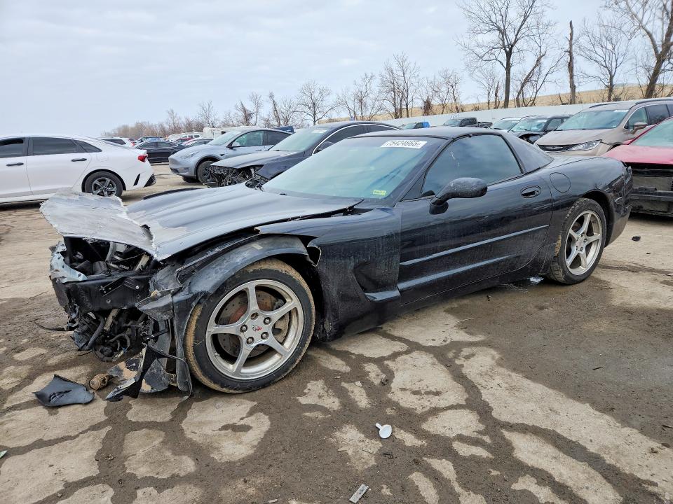75424665 :رقم المزاد ، 1G1YY22G445132830 vin ، 2004 Chevrolet Corvette مزاد بيع