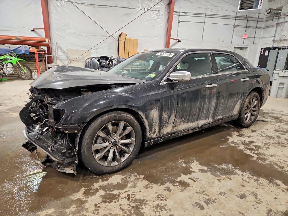 2015 Chrysler 300c მანქანა იყიდება აუქციონზე, vin: 2C3CCASG7FH803403, აუქციონის ნომერი: 78345295