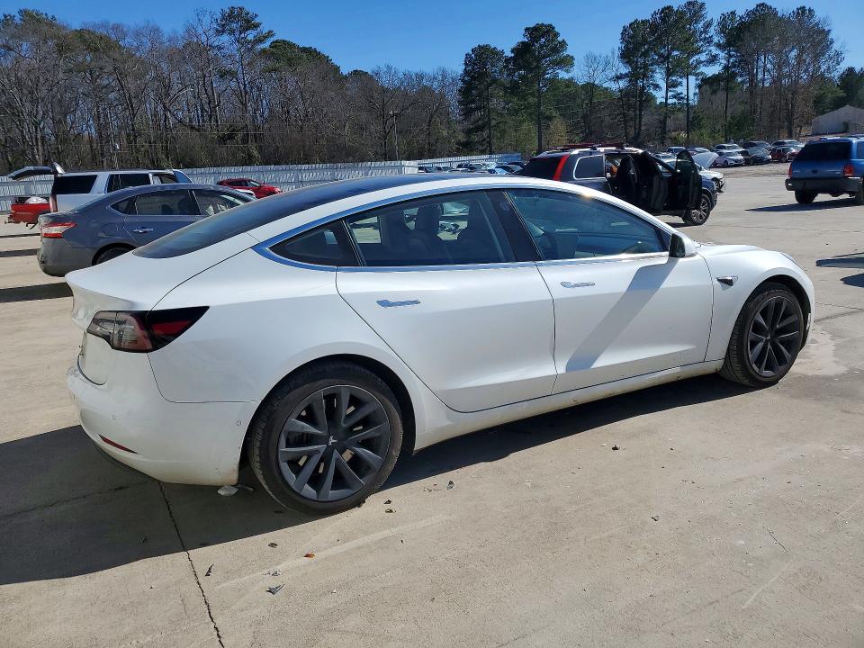 Продажа на аукционе авто 2018 Tesla Model 3, vin: 5YJ3E1EA0JF057761, номер лота: 77647955