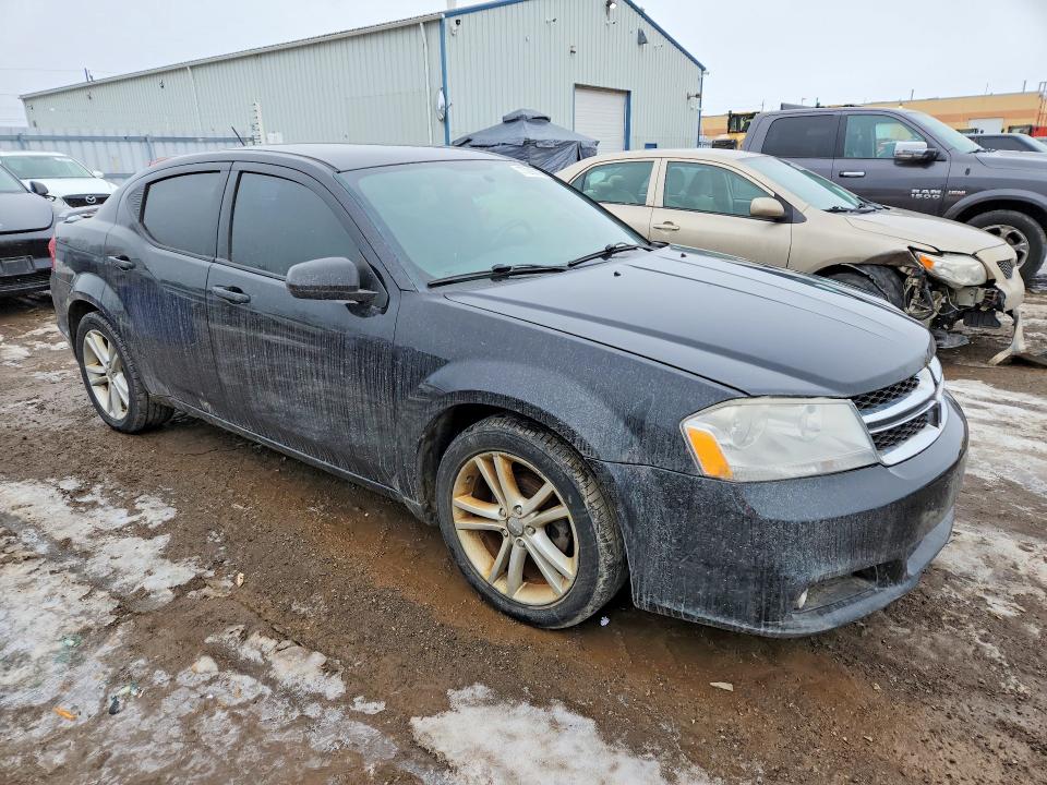 77296775 :رقم المزاد ، 1C3CDZCB2DN682346 vin ، 2013 Dodge Avenger مزاد بيع