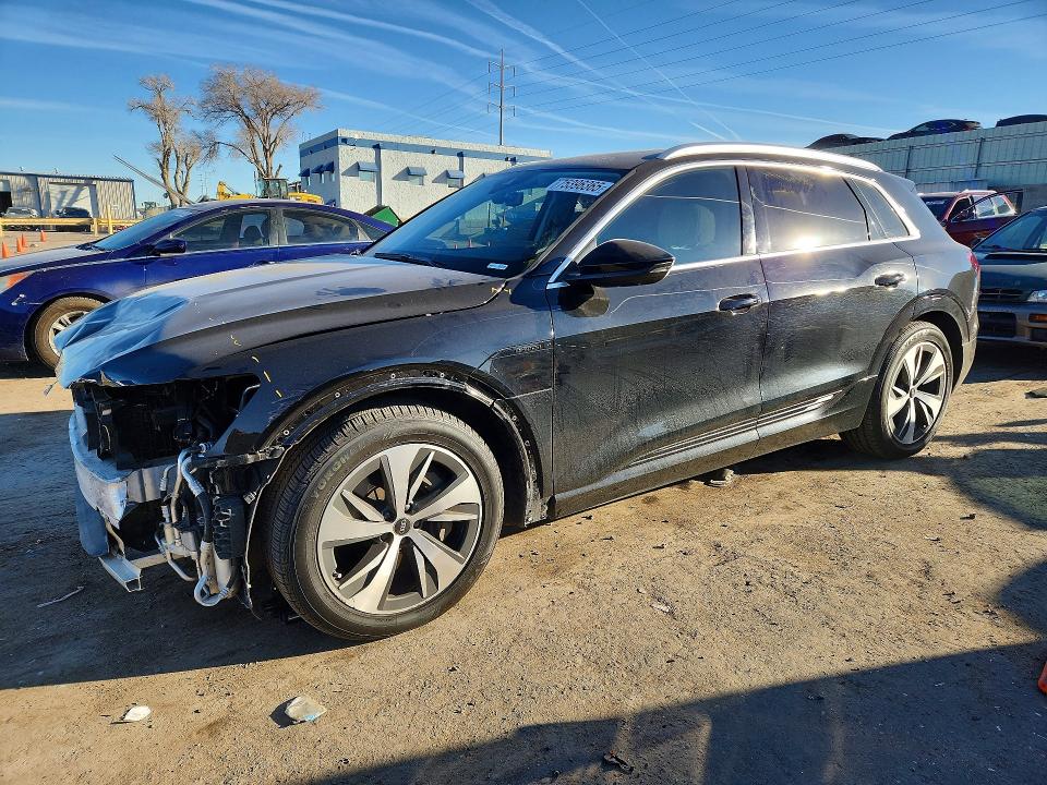 2024 Audi Q8 E-tron მანქანა იყიდება აუქციონზე, vin: WA15AAGE6RB004317, აუქციონის ნომერი: 75396365