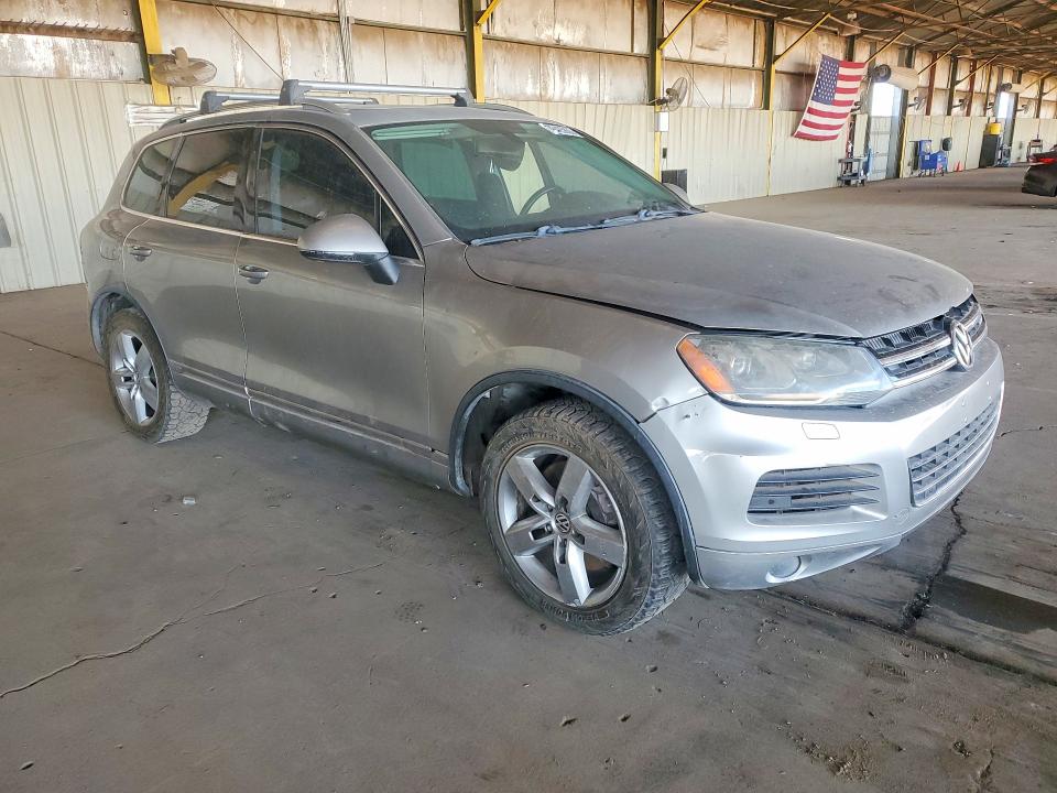 79425835 :رقم المزاد ، WVGFG9BP5BD001253 vin ، 2011 Volkswagen Touareg مزاد بيع