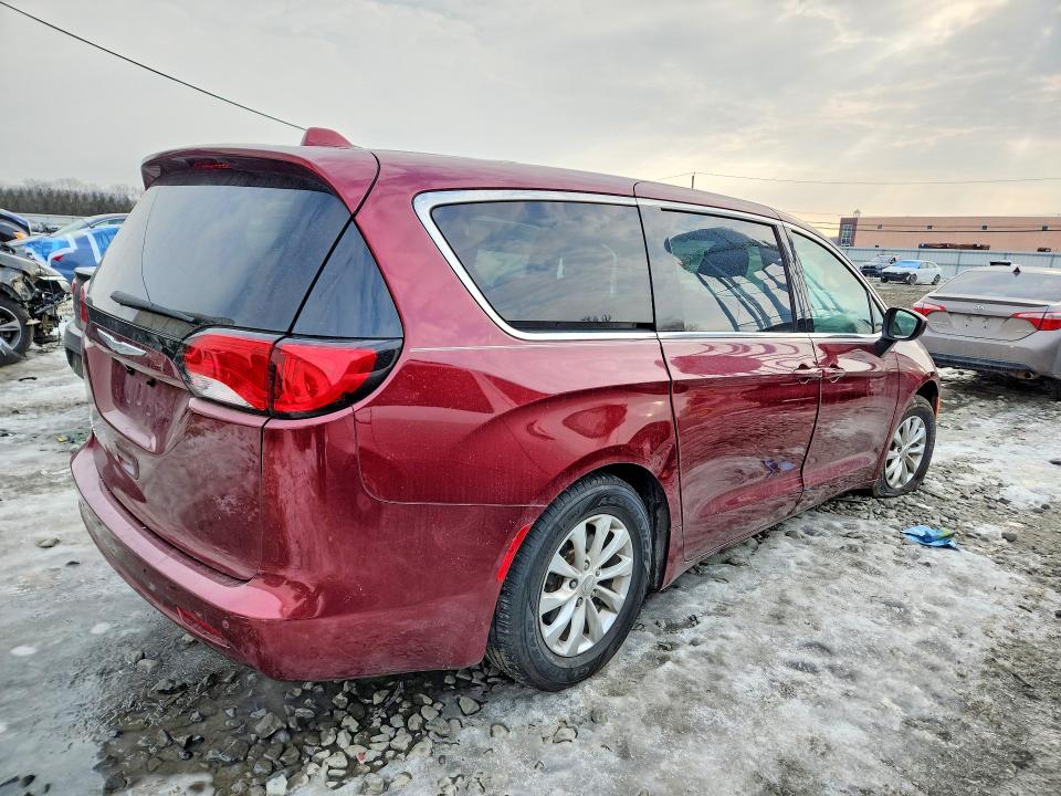 Продаж на аукціоні авто 2017 Chrysler Pacifica, vin: 2C4RC1DGXHR588972, номер лоту: 77406665