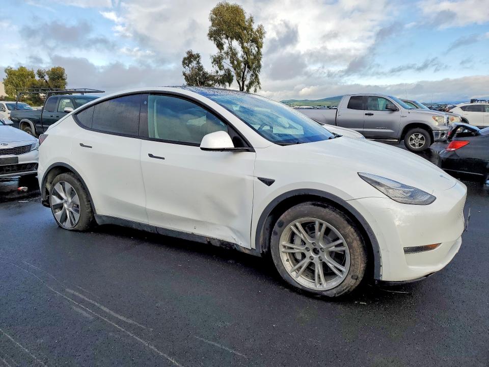 2022 Tesla Model Y მანქანა იყიდება აუქციონზე, vin: 7SAYGDEE8NF511168, აუქციონის ნომერი: 77907815