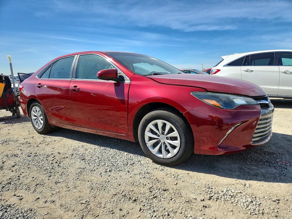 77801005 :رقم المزاد ، 4T1BF1FK5FU980764 vin ، 2015 Toyota Camry مزاد بيع